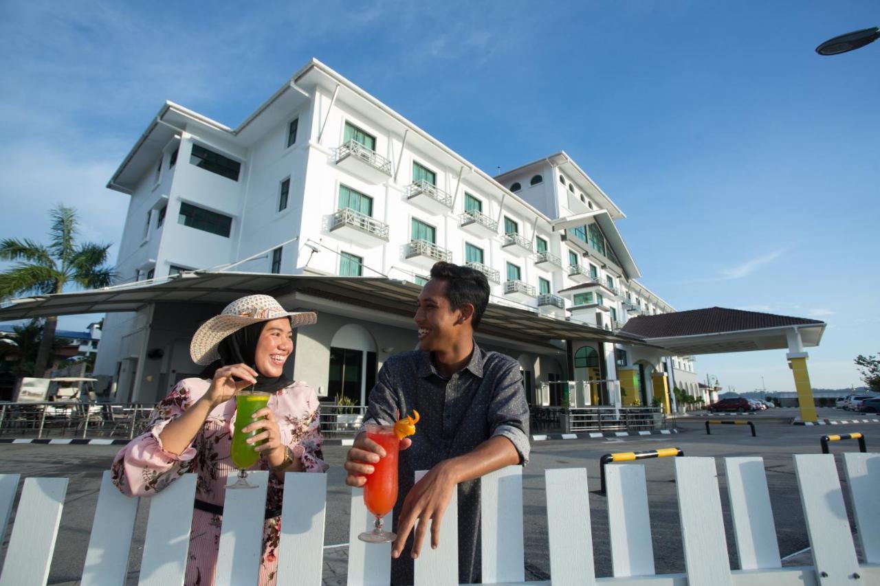Klana Beach Resort Port Dickson Eksteriør billede