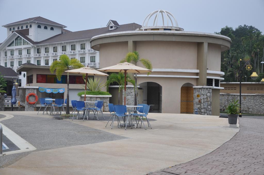 Klana Beach Resort Port Dickson Eksteriør billede