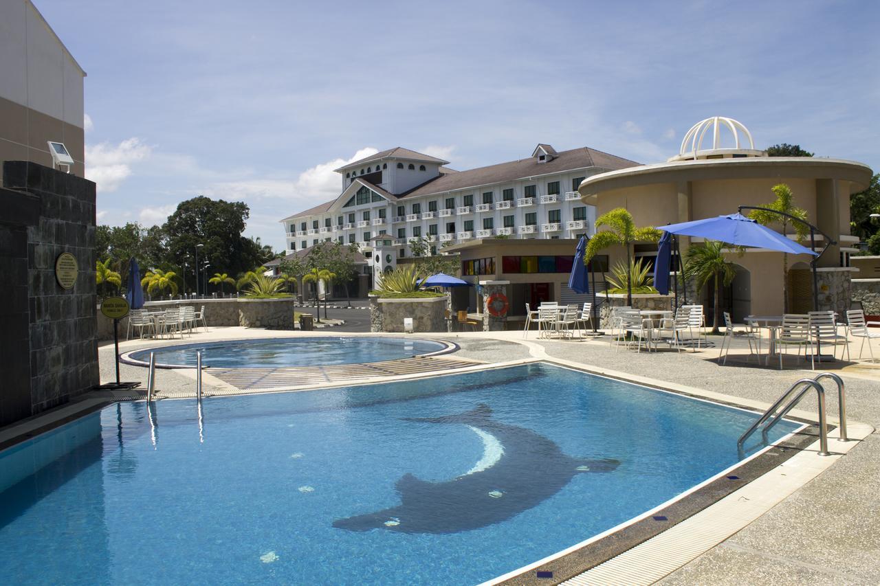 Klana Beach Resort Port Dickson Eksteriør billede