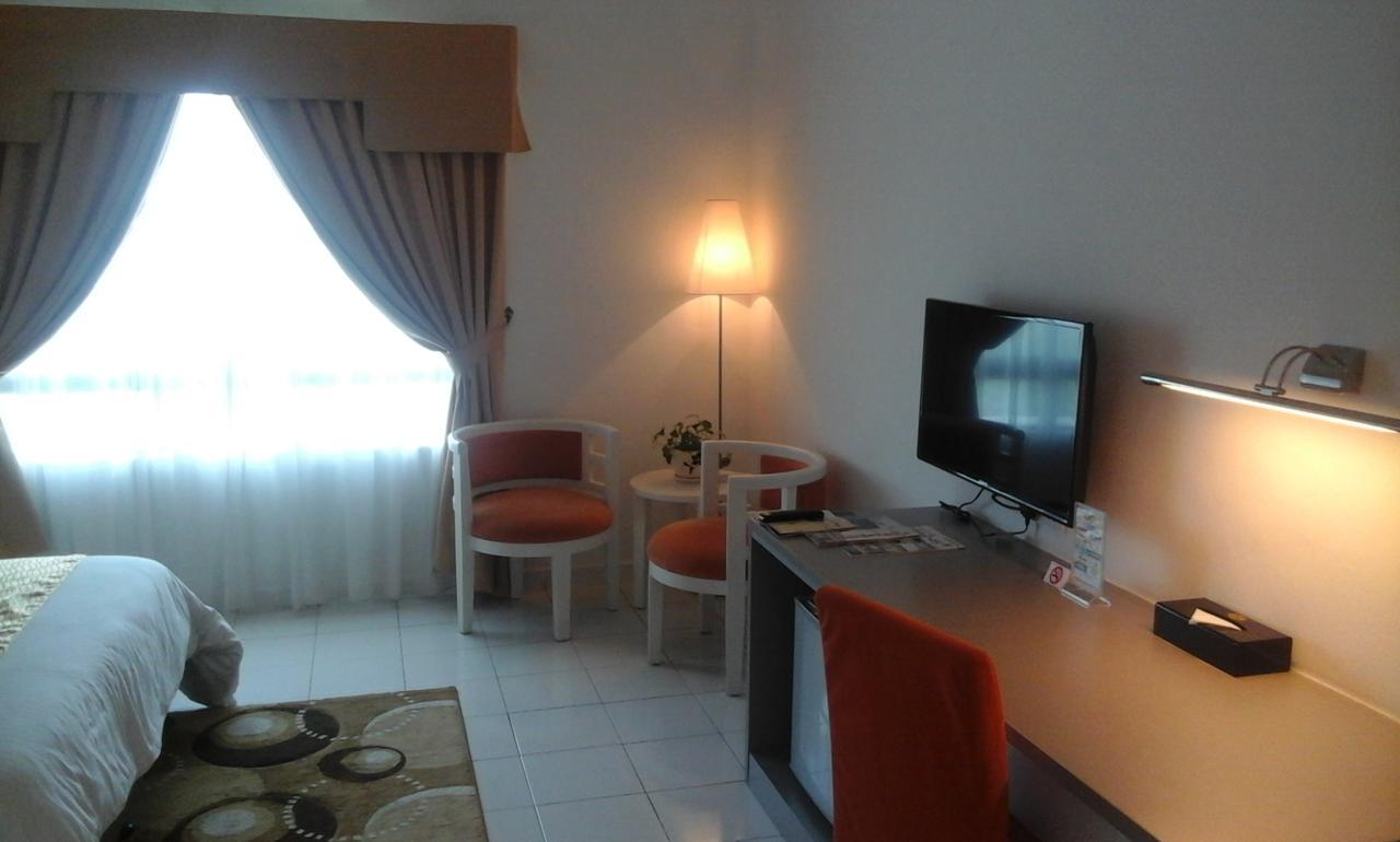 Klana Beach Resort Port Dickson Eksteriør billede