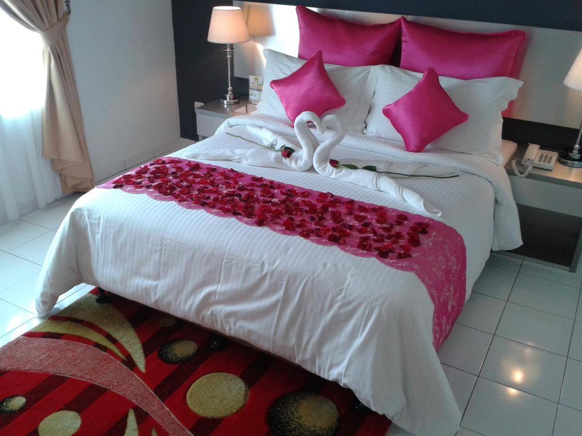 Klana Beach Resort Port Dickson Eksteriør billede