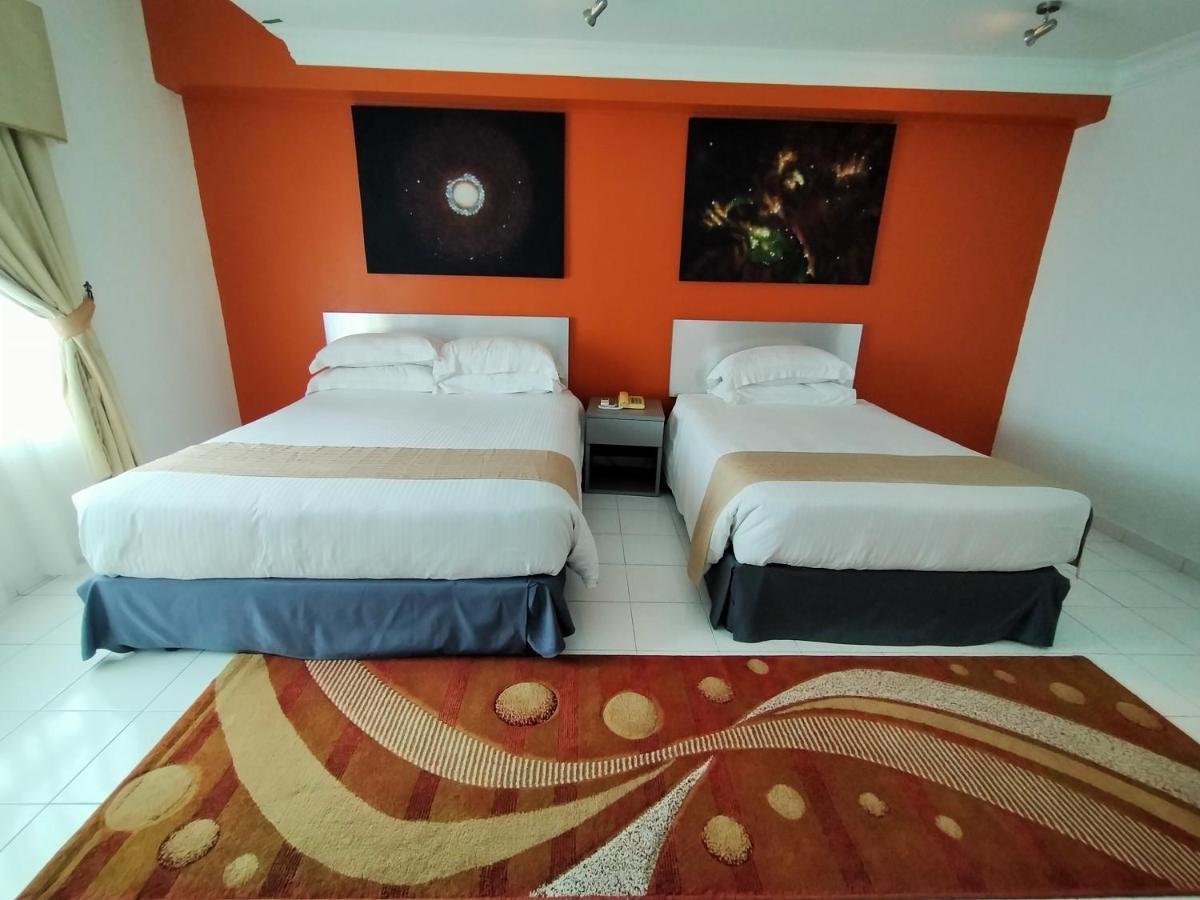 Klana Beach Resort Port Dickson Eksteriør billede